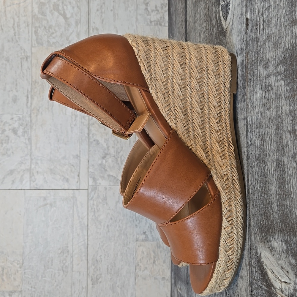 Time And Tru Woven Wedge Tan Brown Sandals Size 8.5 Womans - Picture 4 of 10